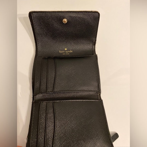 Kate Spade Joy Laurel Way Trifold Snap Small Wallet WLRU5028 - SoftPorcln/ Black - Picture 5 of 12